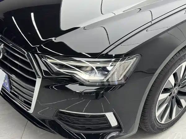 Audi A6L 2022