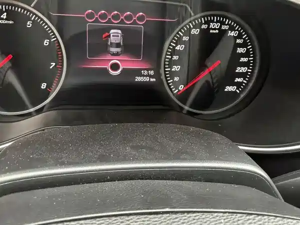 Hongqi H5 2021
