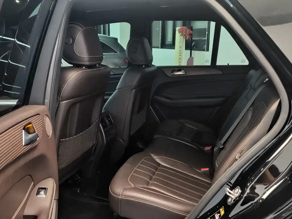 Mercedes-Benz GLE 2018 — фото 11