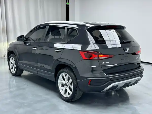 Jetta VS5 2022