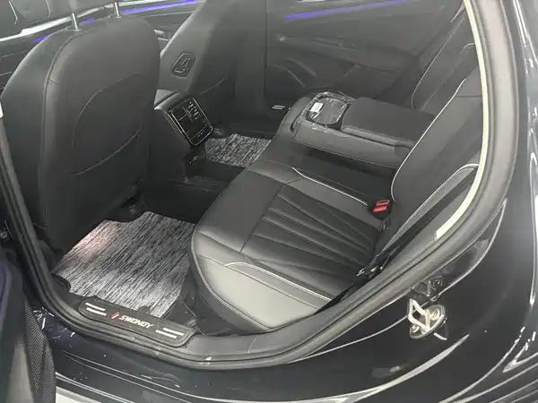 Volkswagen Passat 2024
