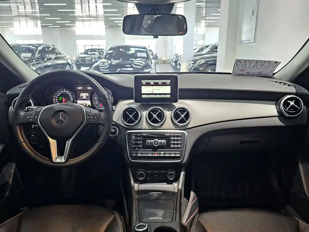Mercedes-Benz GLA 2015 — фото 6