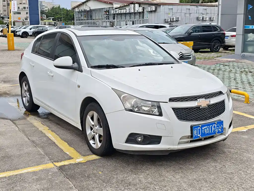 Chevrolet Cruze 2014 — фото 3