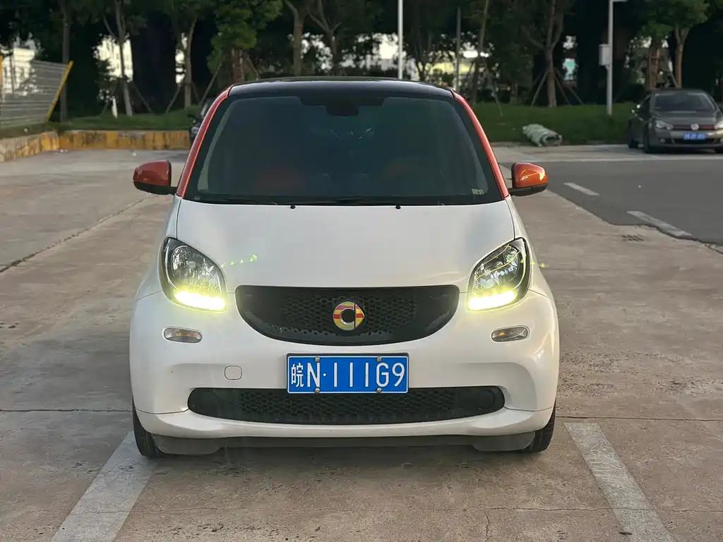 smart fortwo 2017 — фото 2