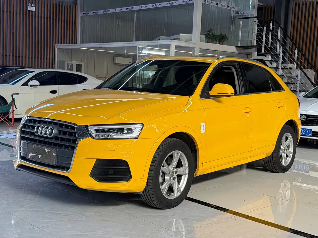 Audi Q3 2018 — фото 1