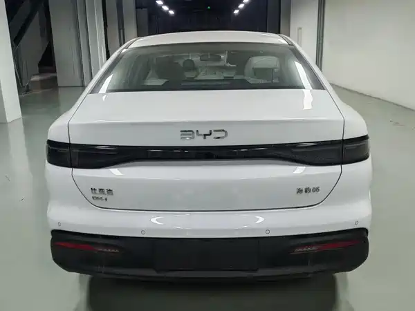 BYD Seal 05 DM-i 2025