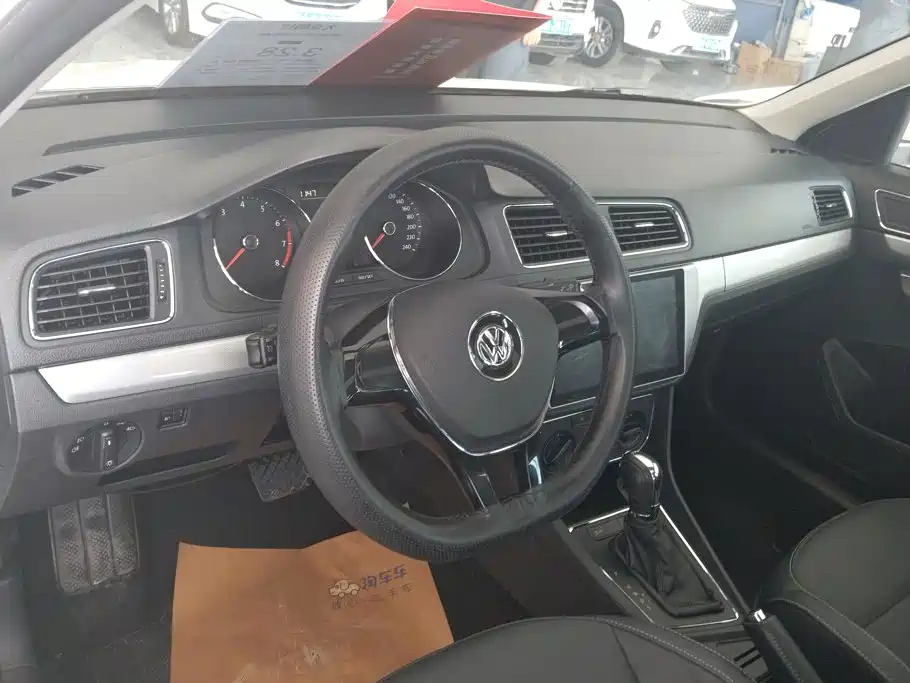 Volkswagen Gran Lavida 2017 — фото 12