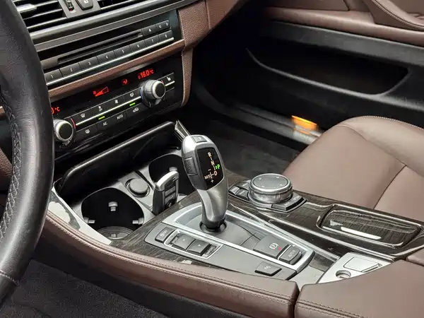 BMW 5 Series 2016