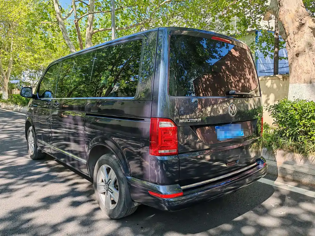 Volkswagen Multivan 2017 — фото 5