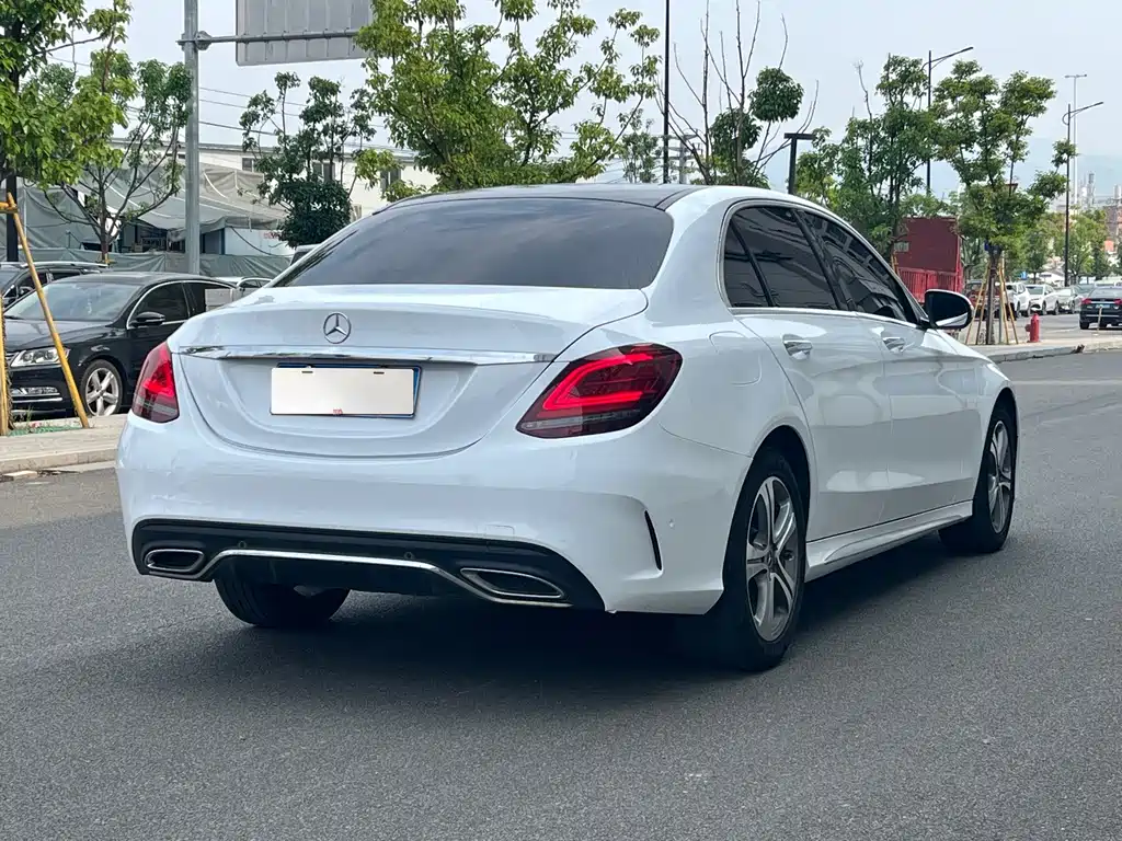 Mercedes-Benz C-Class 2020