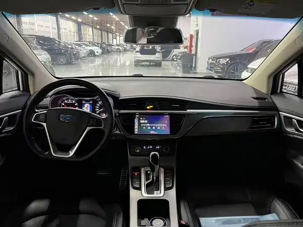 Geely Emgrand GS 2018