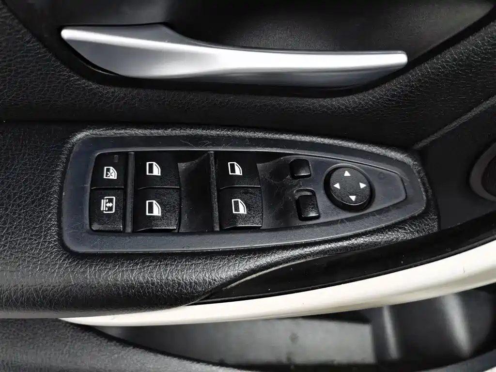 BMW 3 Series 2015 — фото 9