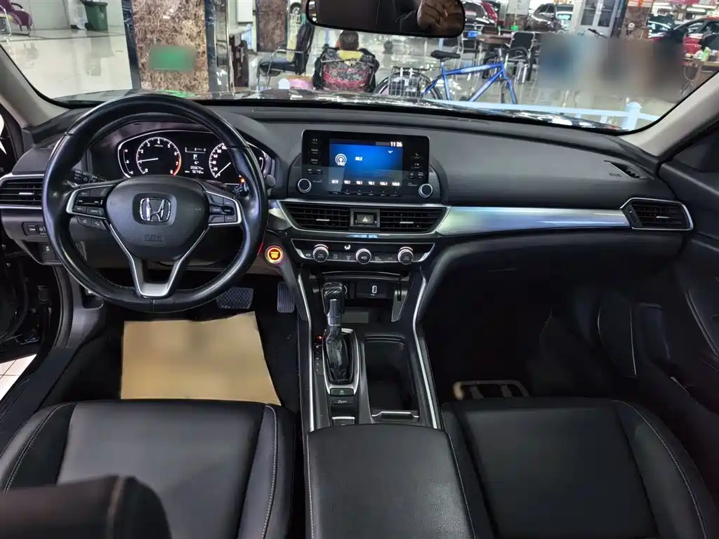 Honda Inspire 2021 — фото 16