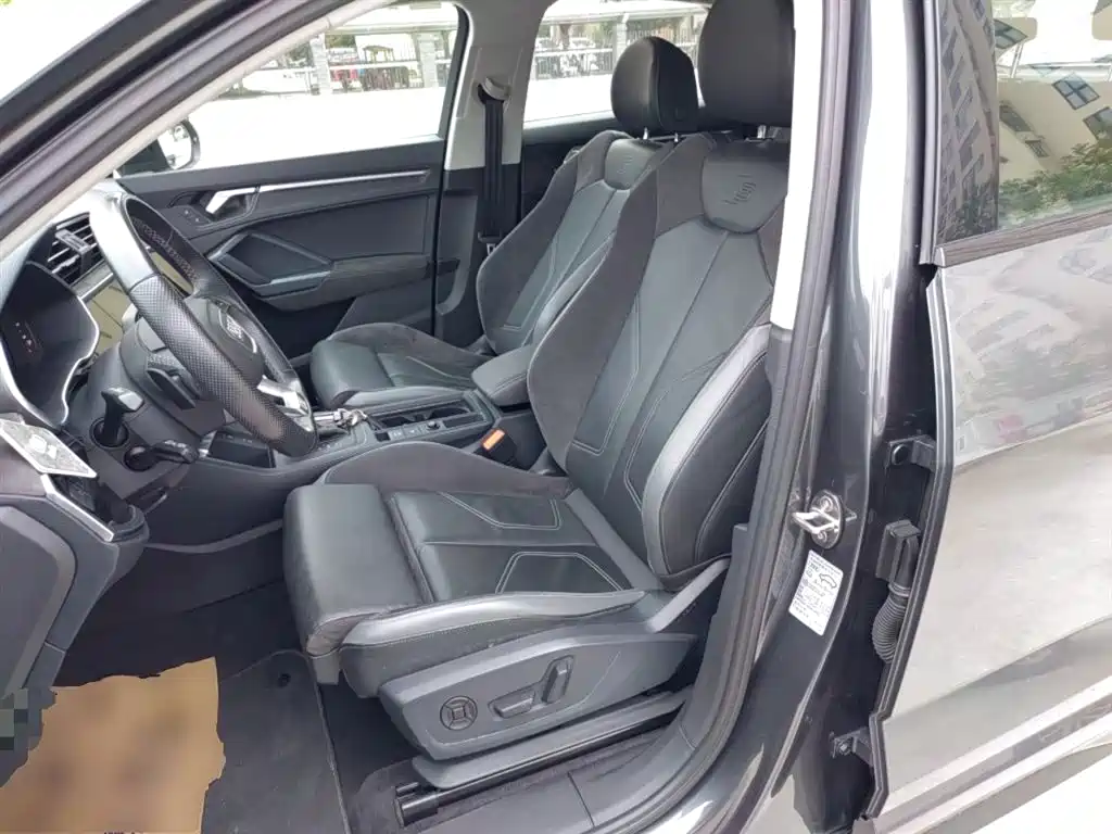 Audi Q3 Sportback 2023 — фото 14