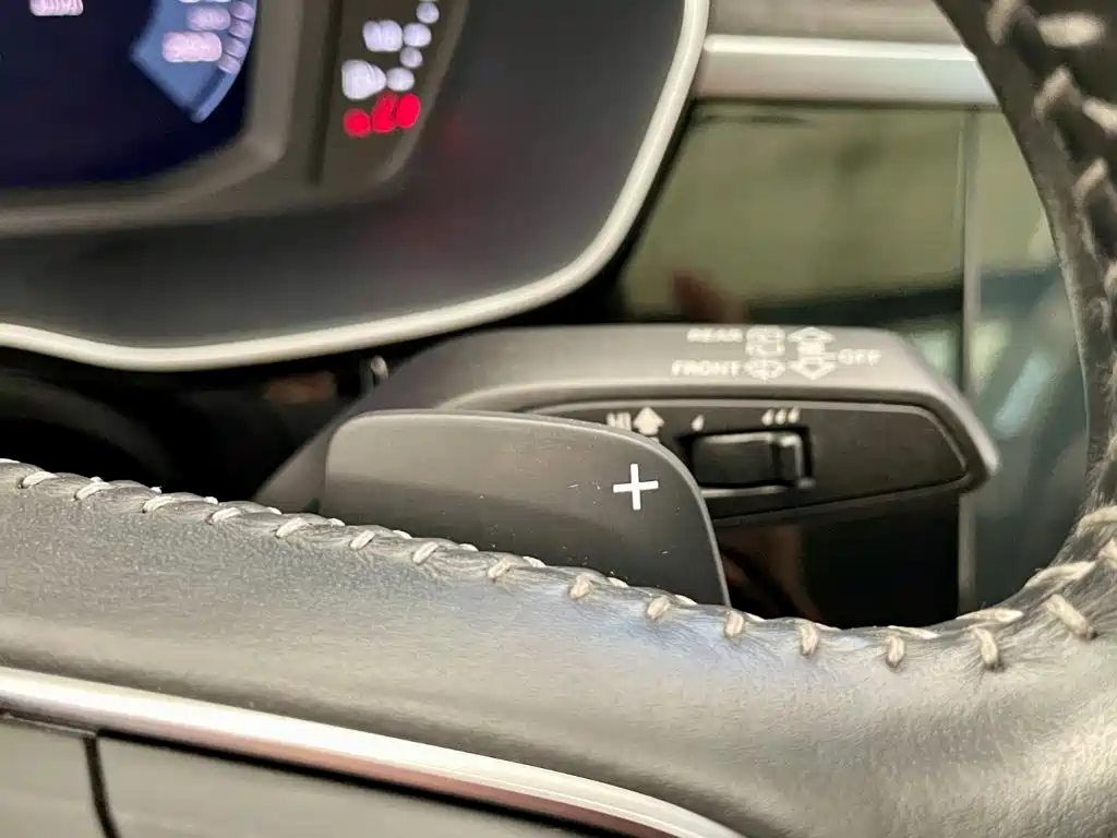 Audi Q3 2021 — фото 16