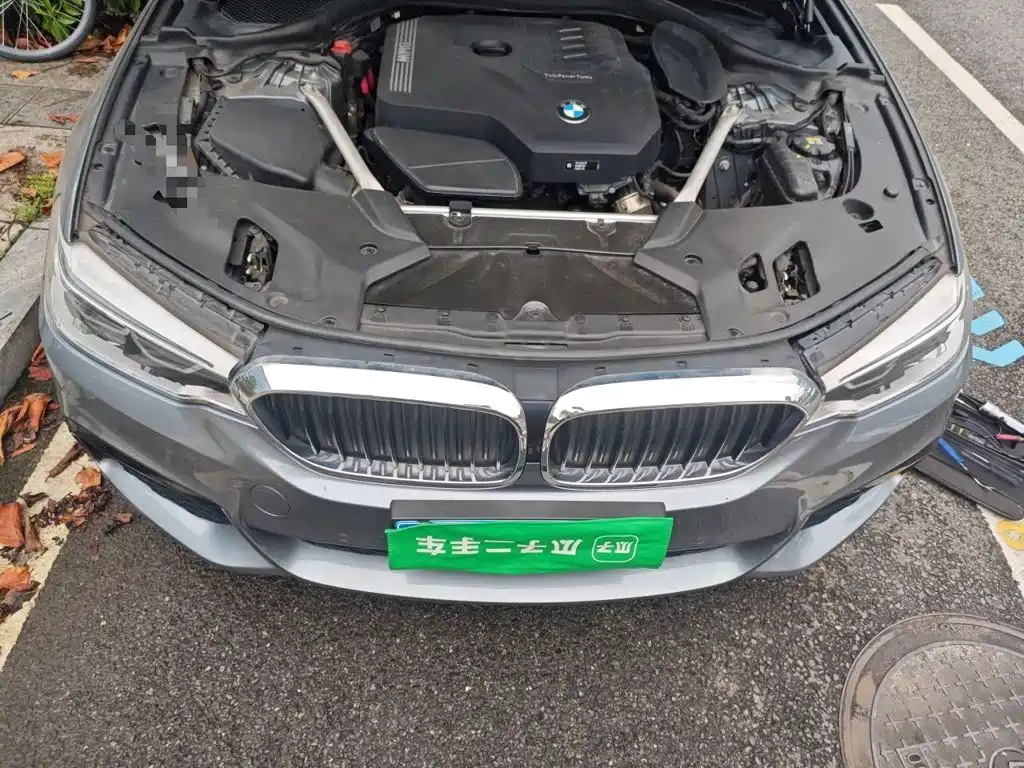 BMW 5 Series 2020 — фото 16