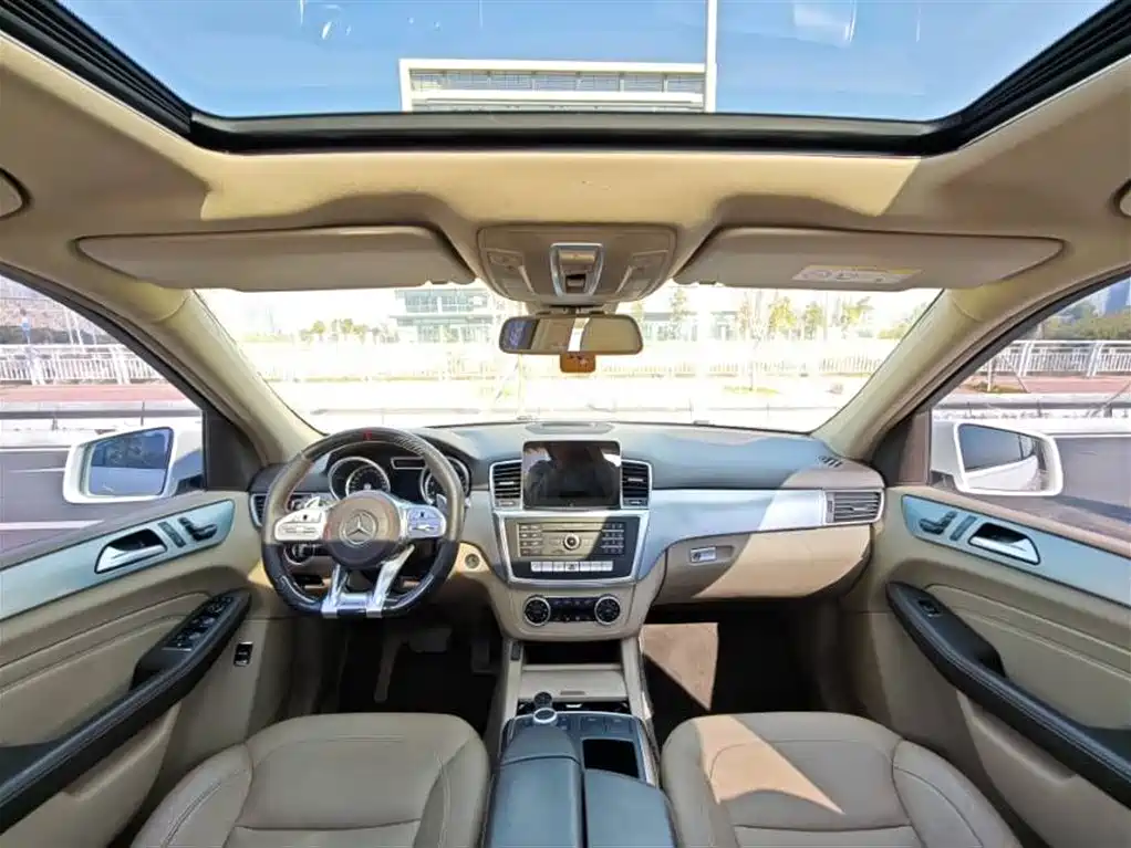 Mercedes-Benz M-Class 2015