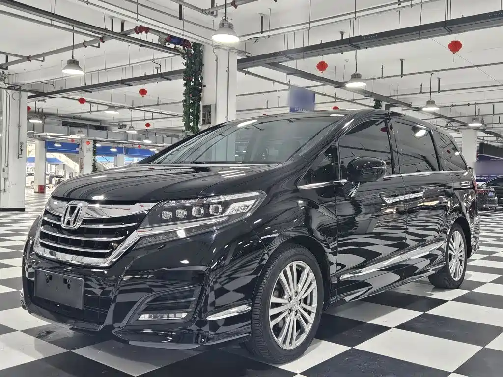 Honda Elysion 2016 — фото 1