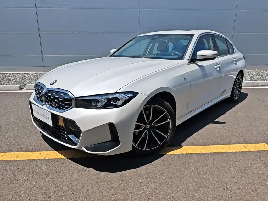 BMW 3 Series 2025 — фото 1
