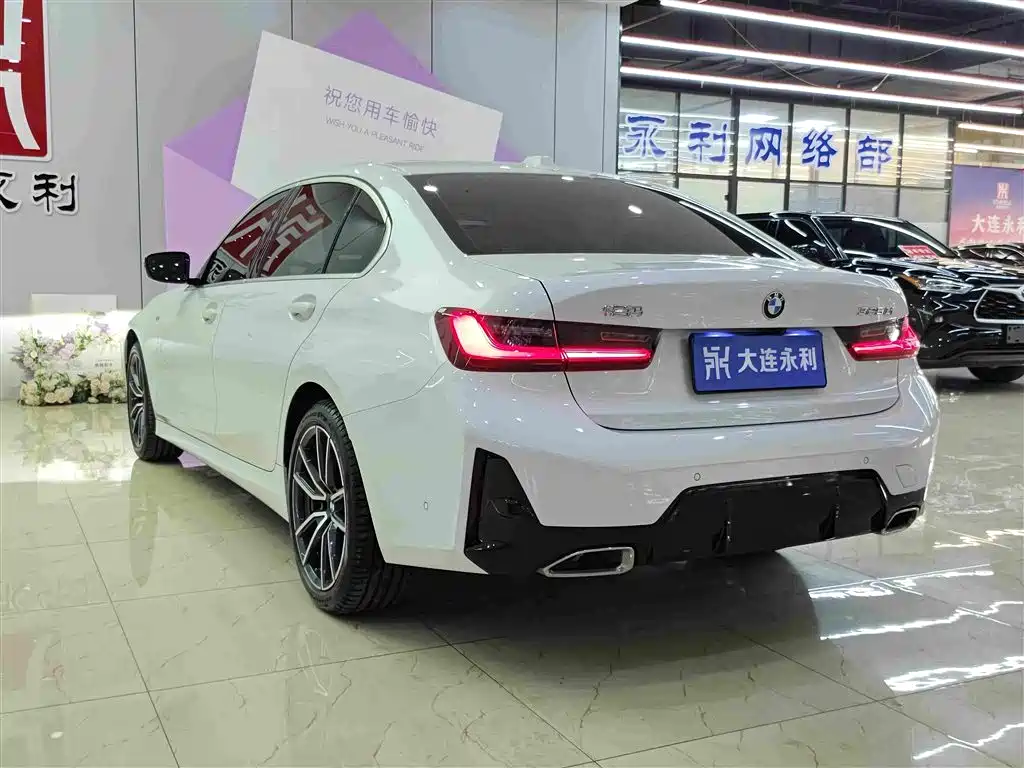 BMW 3 Series 2025