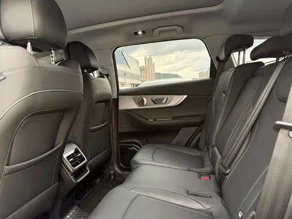 Chery Tiggo 8 PRO 2025