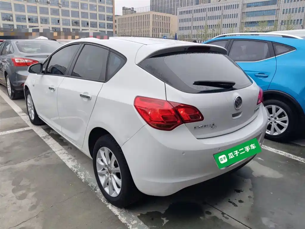 Buick Excelle 2015 — фото 23