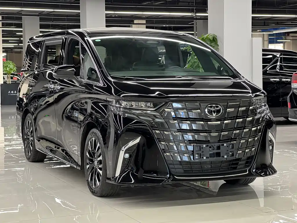 Toyota Alphard 2025 — фото 3