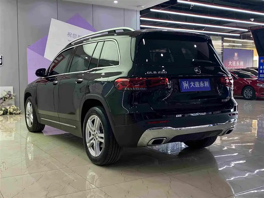 Mercedes-Benz GLB 2023 — фото 18