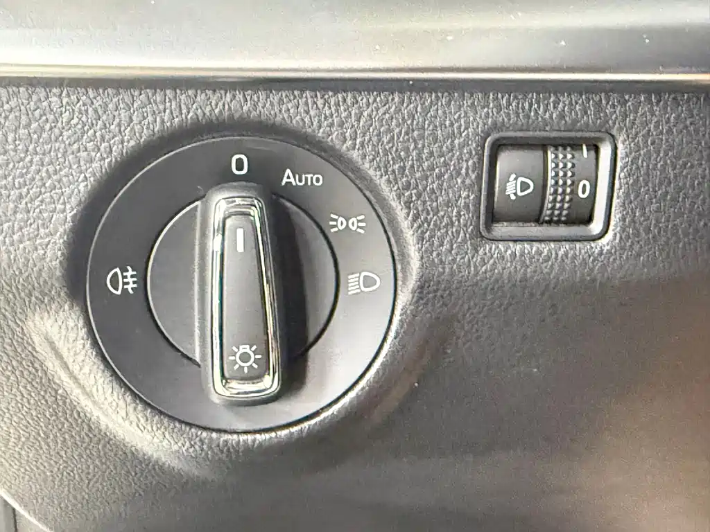 Skoda Octavia 2022 — фото 14