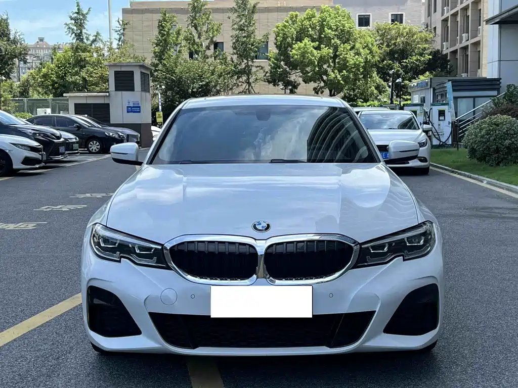BMW 3 Series 2021