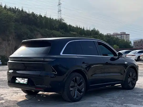 Li Auto L6 2024