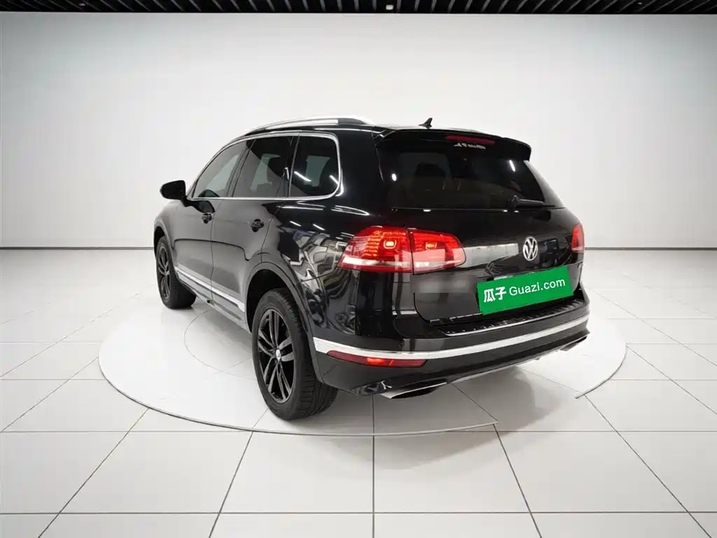 Volkswagen Touareg 2019 — фото 5