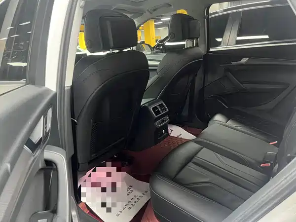 Audi Q5L 2022