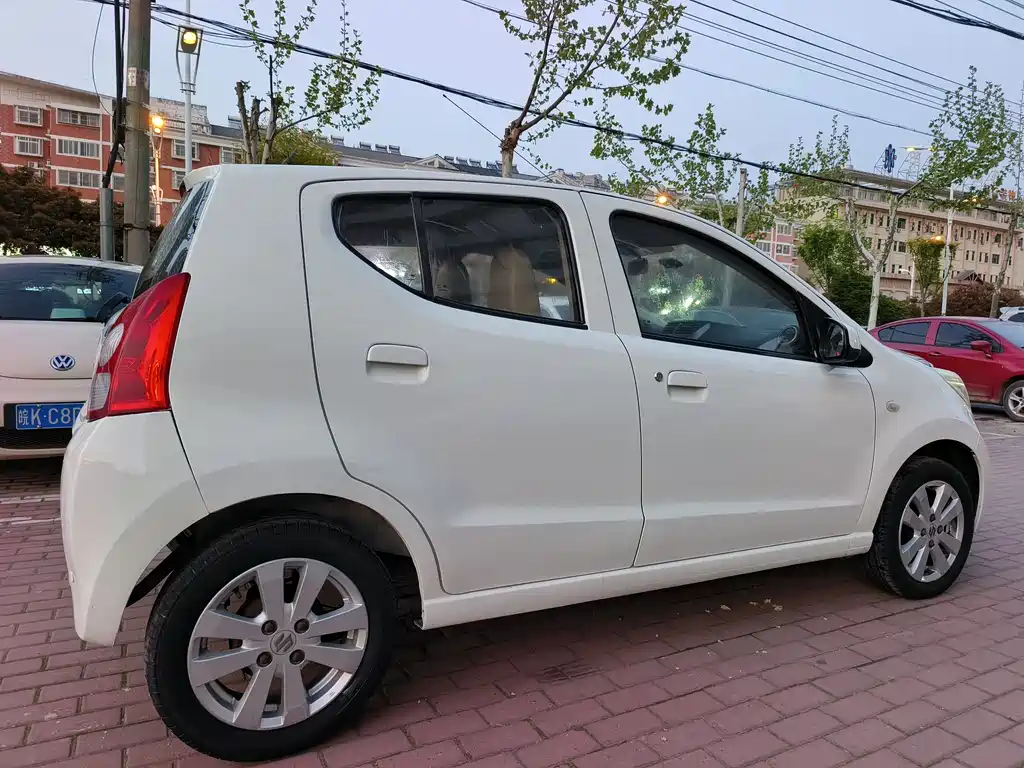 Suzuki Alto 2012 — фото 14