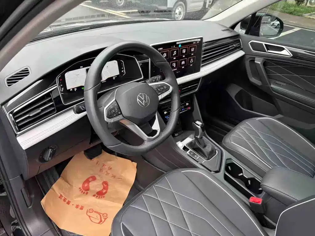 Volkswagen Tiguan L 2024