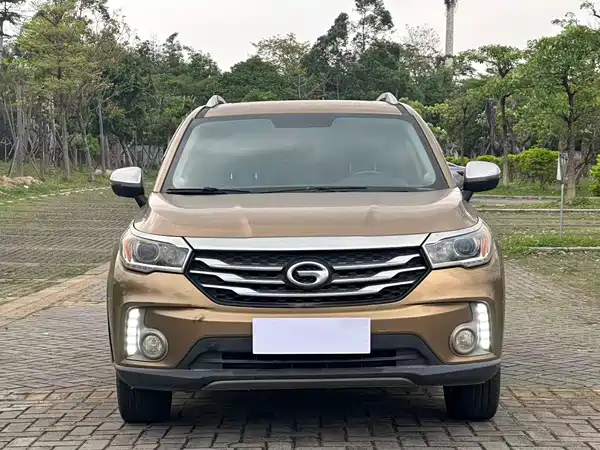 GAC Trumpchi GS4 2015