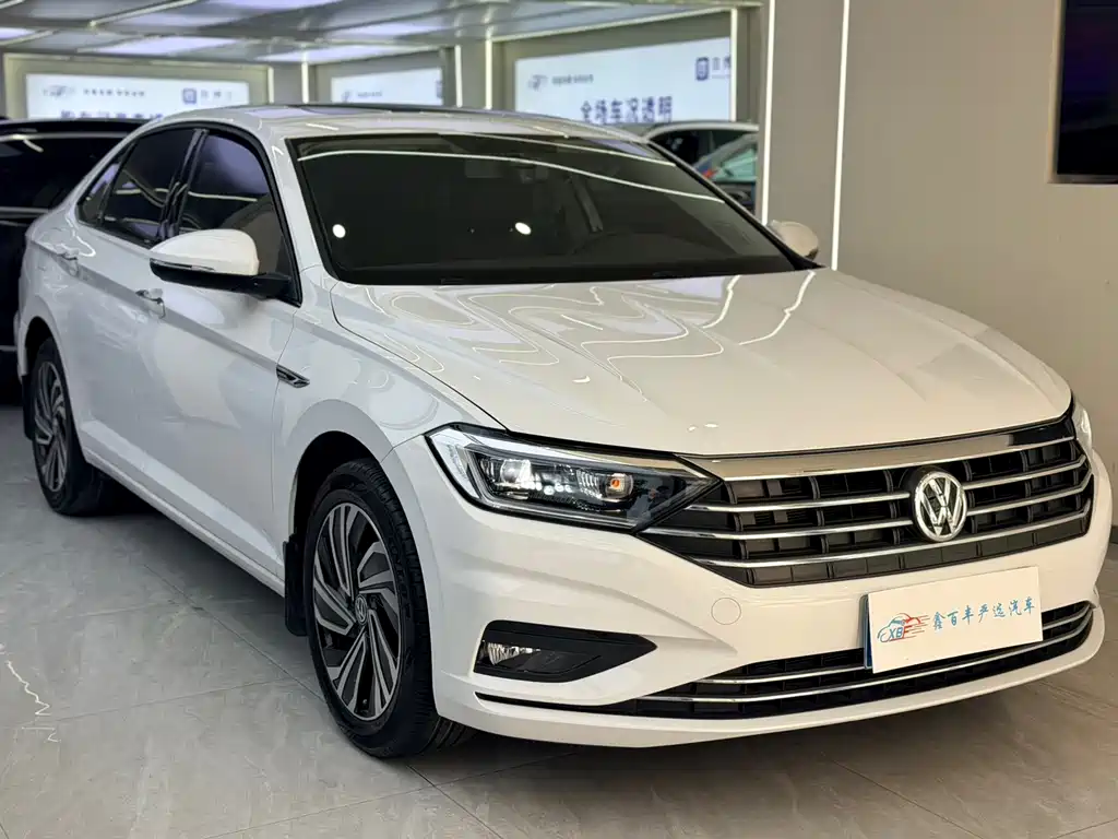 Volkswagen Sagitar 2022