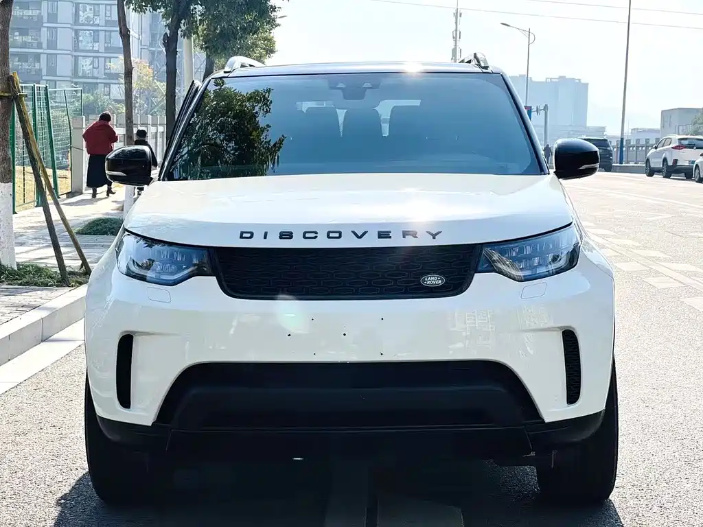 Land Rover Discovery 2019 — фото 2