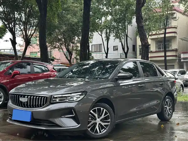 Geely Emgrand 2025