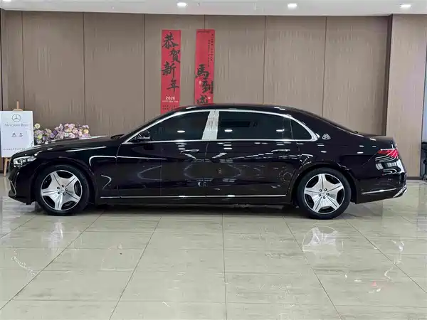Mercedes-Benz Maybach S-Class 2024