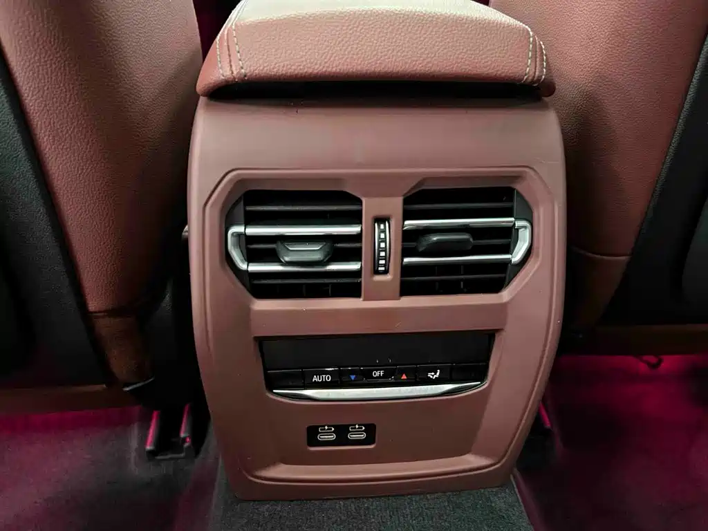 BMW 3 Series 2022 — фото 16