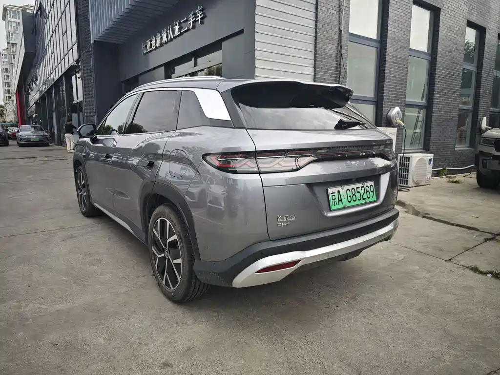 BYD Song L DM-i 2025 — фото 11