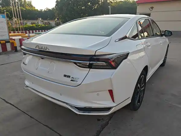 Dongfeng Yixuan MAX 2023