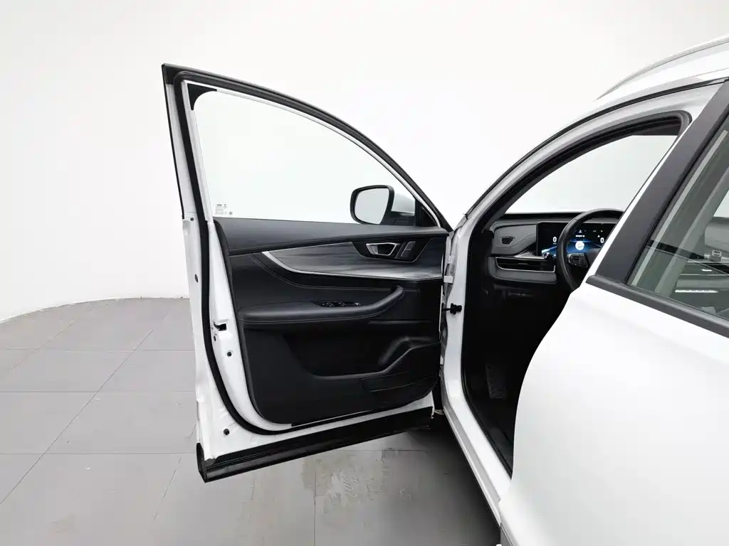 Chery Tiggo 8 PLUS 2022 — фото 8