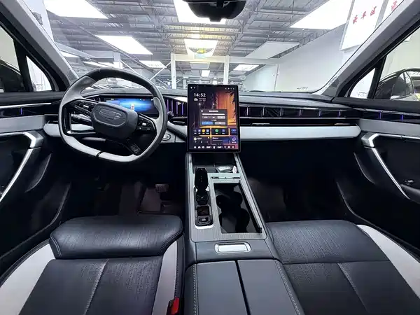 Geely Boyue L 2024