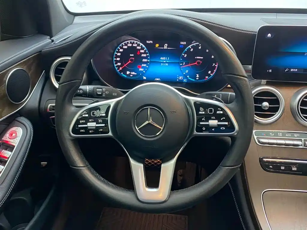 Mercedes-Benz GLC 2020 — фото 14