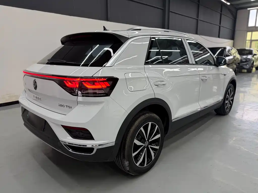 Volkswagen T-Roc 2023