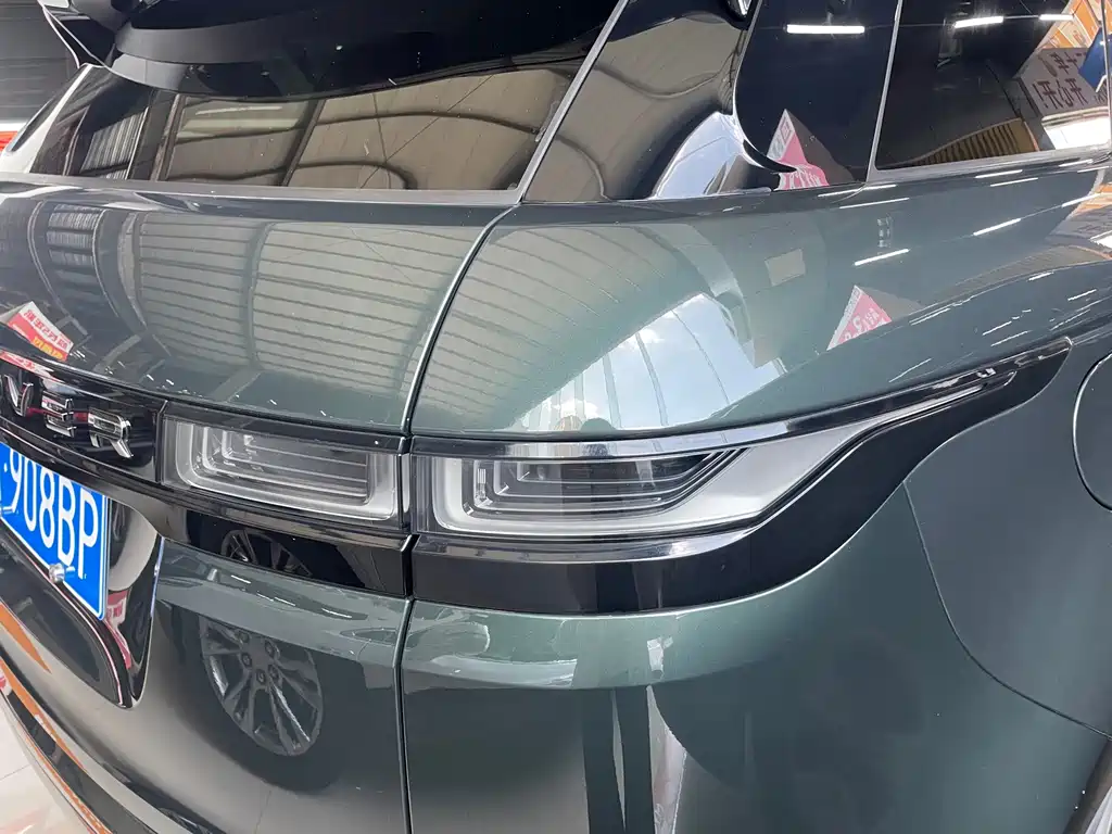 Land Rover Range Rover Evoque 2024 — фото 10