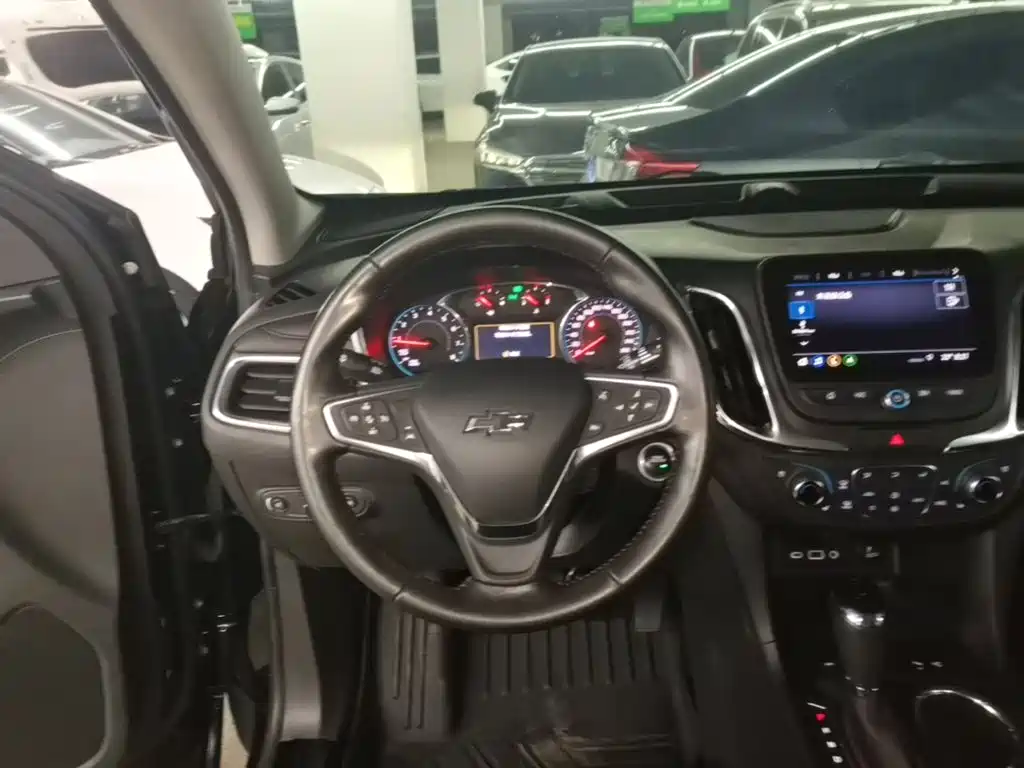 Chevrolet Equinox 2018 — фото 11