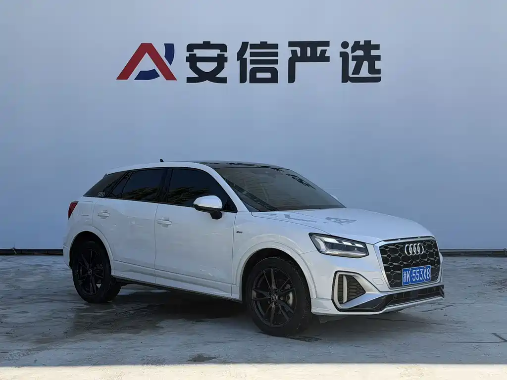 Audi Q2L 2022 — фото 3